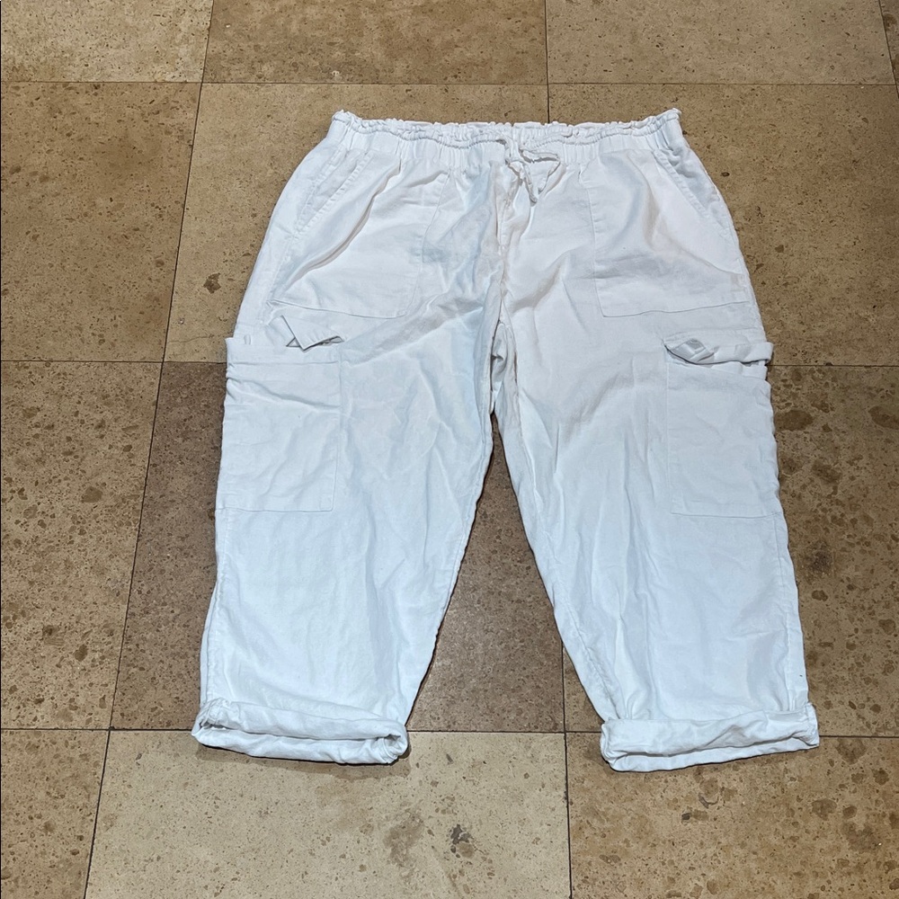 Time and Tru White Cargo Pants